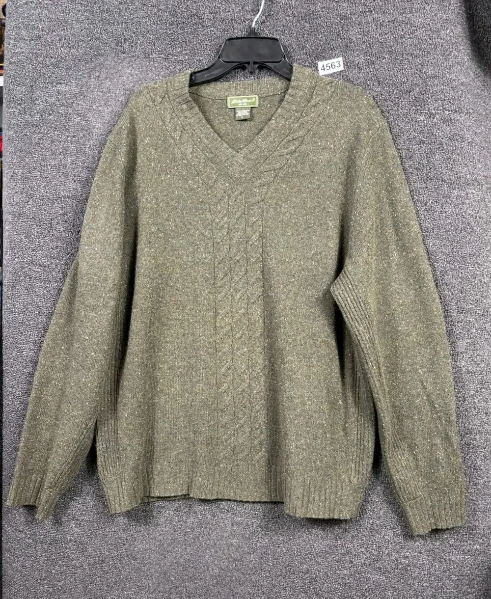 Eddie Bauer Lambswool Knit Sweater Mens Size L Olive Green V-Neck Long Sleeve